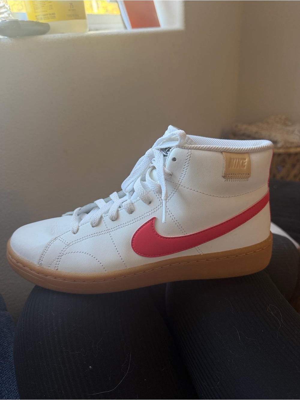 Nike Court Royale 2 Mid White Siren Red Gum